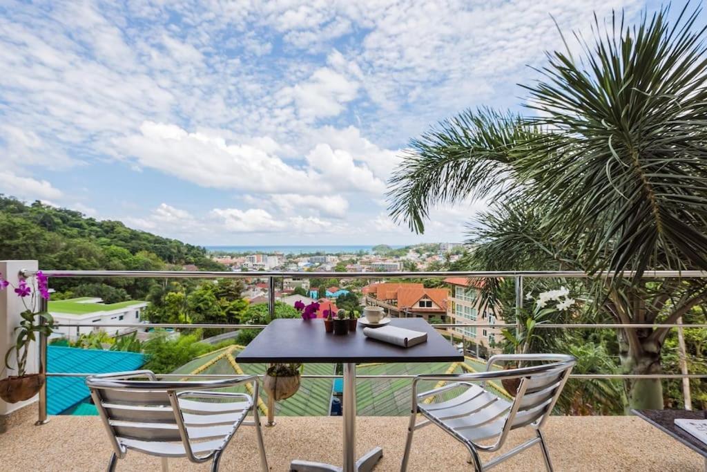 Mountain Seaview Luxury Apartments Kata Beach  Buitenkant foto