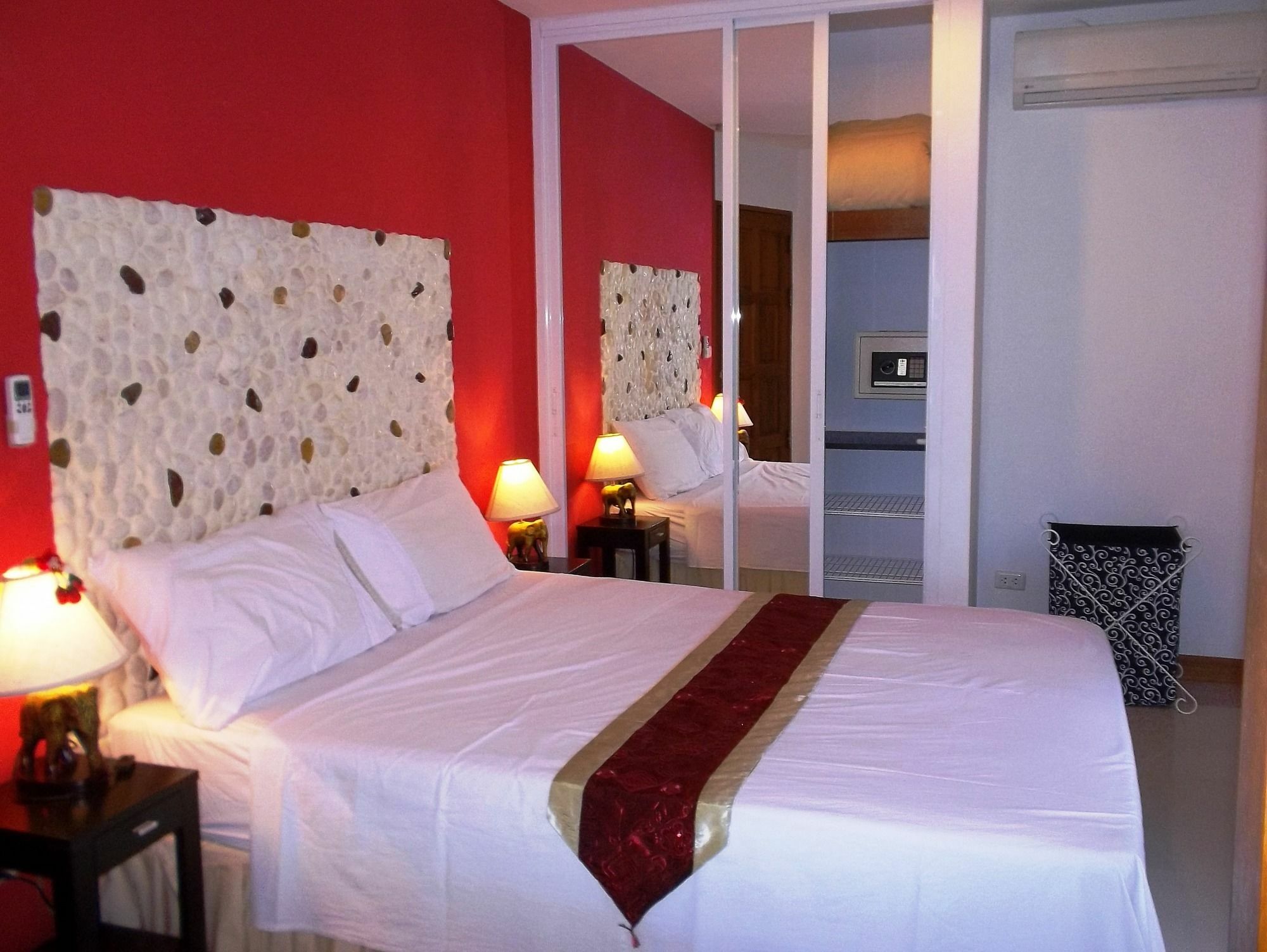 Mountain Seaview Luxury Apartments Kata Beach  Buitenkant foto